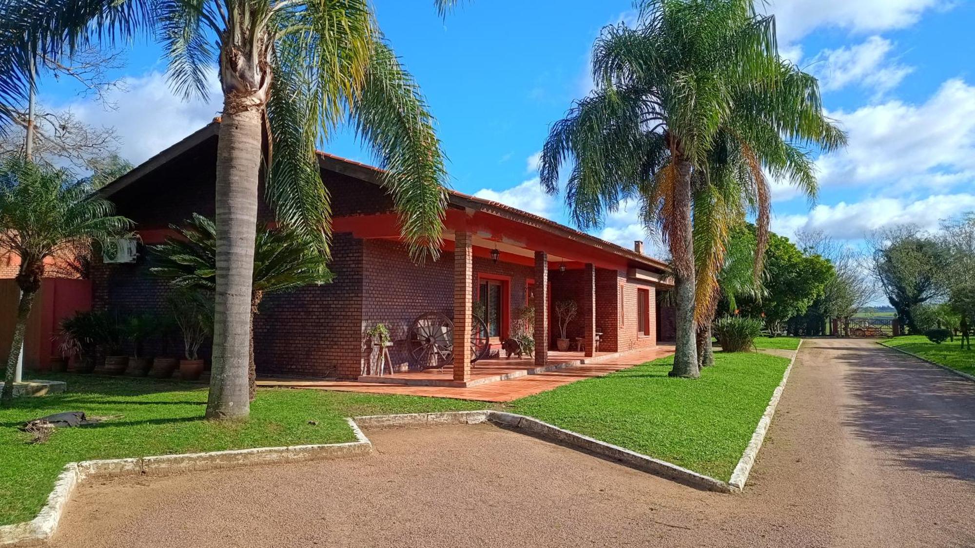 Estalagem Haras Di Cellius Hotel Bage Bagian luar foto
